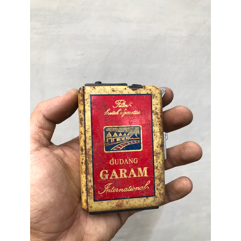 Vintage tempat rokok jadul lawas