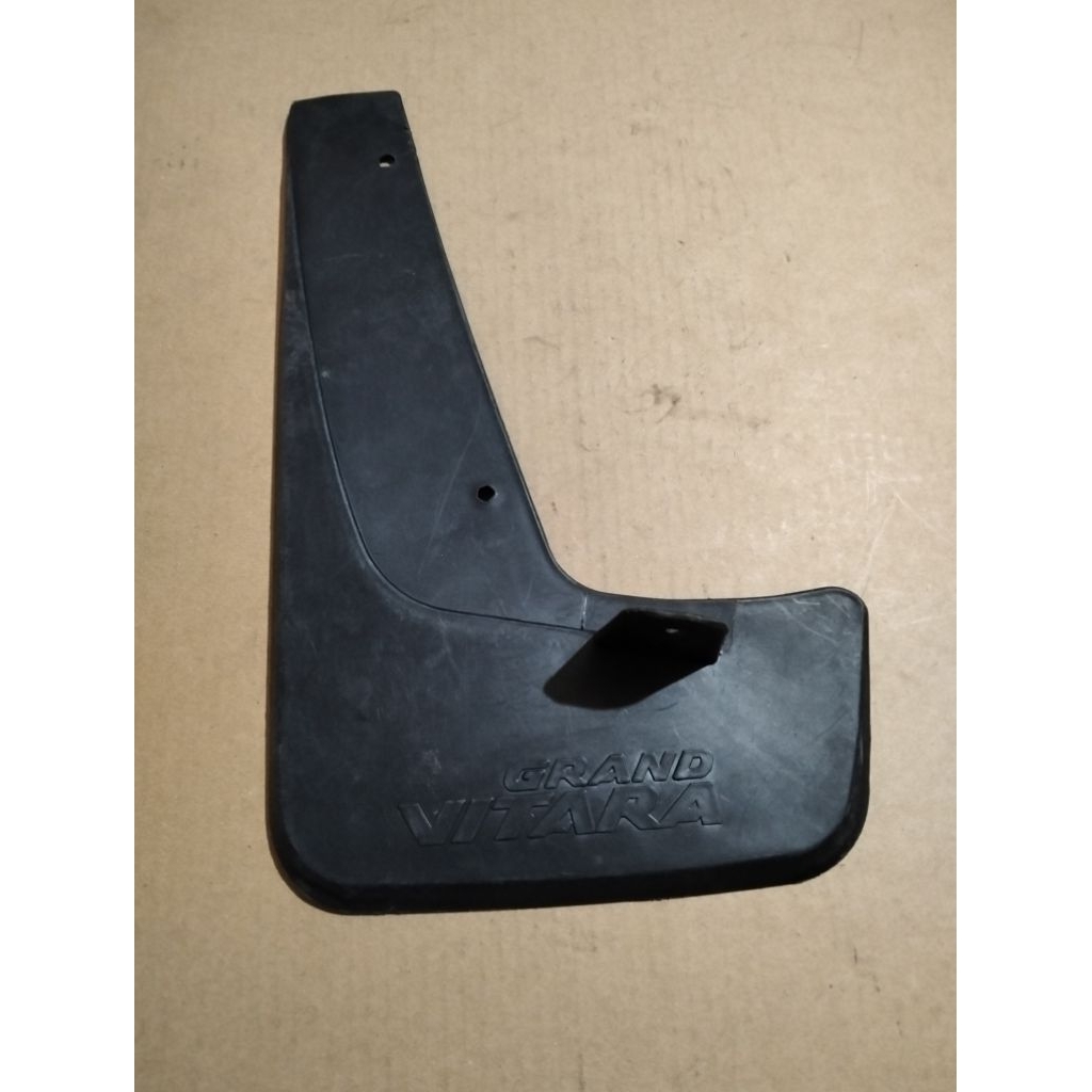 Mudguard Belakang Suzuki Grand Vitara KIRI
