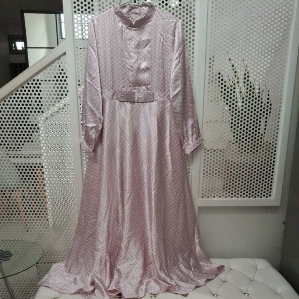 preloved gamis/dress brand Mumtaza (free hijab warna pink)