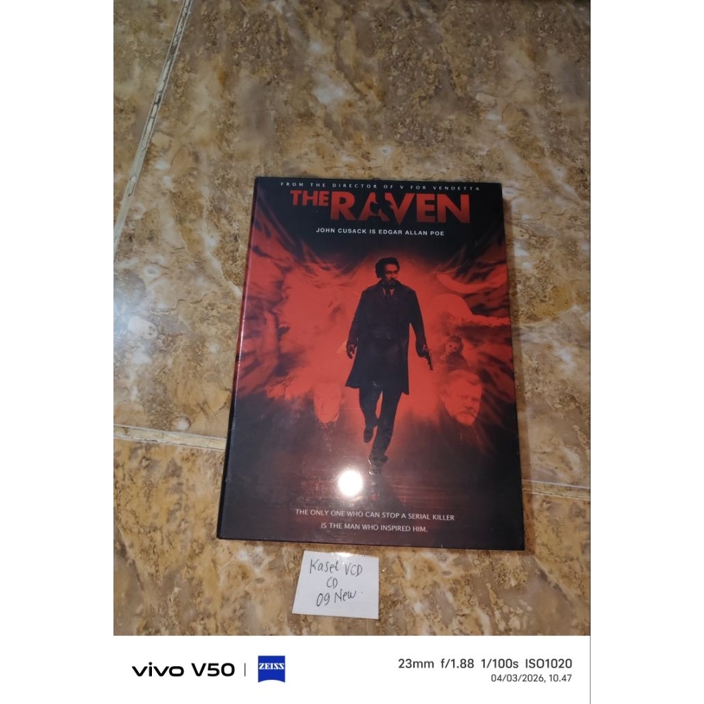 Kaset DVD THE RAVEN - John Cusack is Edgar Allan Poe