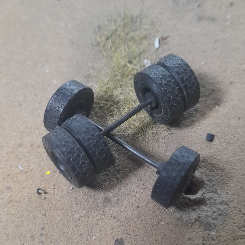 ban karet diecast truck custom junk rosok 23