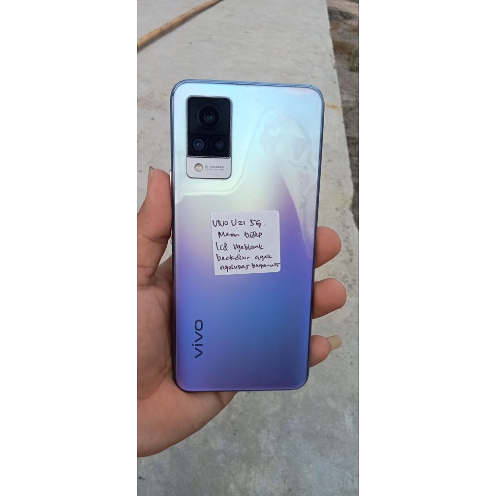 VIVO V21 5G RUSAK/MESIN NYALA (baca deskripsi)
