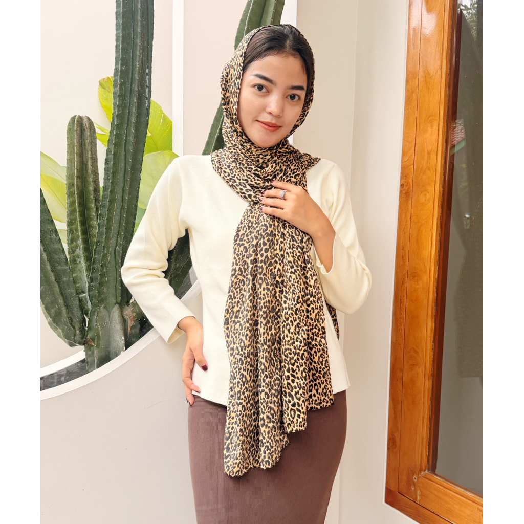 PASMINA LEOPARD 180x75 SILK PREMIUM MOTIF MACAN TUTUL SILKY SATIN VELVET MAXMARA JAHIT TEPI BUTIK HI