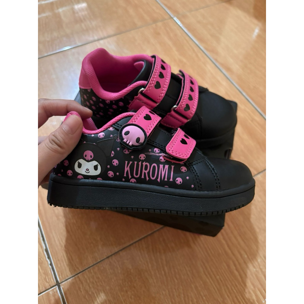 [PRELOVED - NETT] SEPATU ANAK JACKSON KIDS KUROMI Original SIZE 26