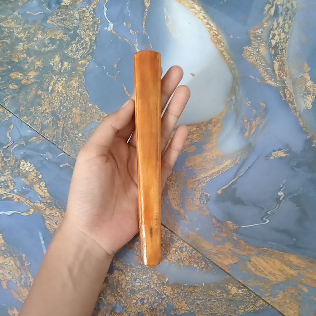 once pipa tulang ikan paus