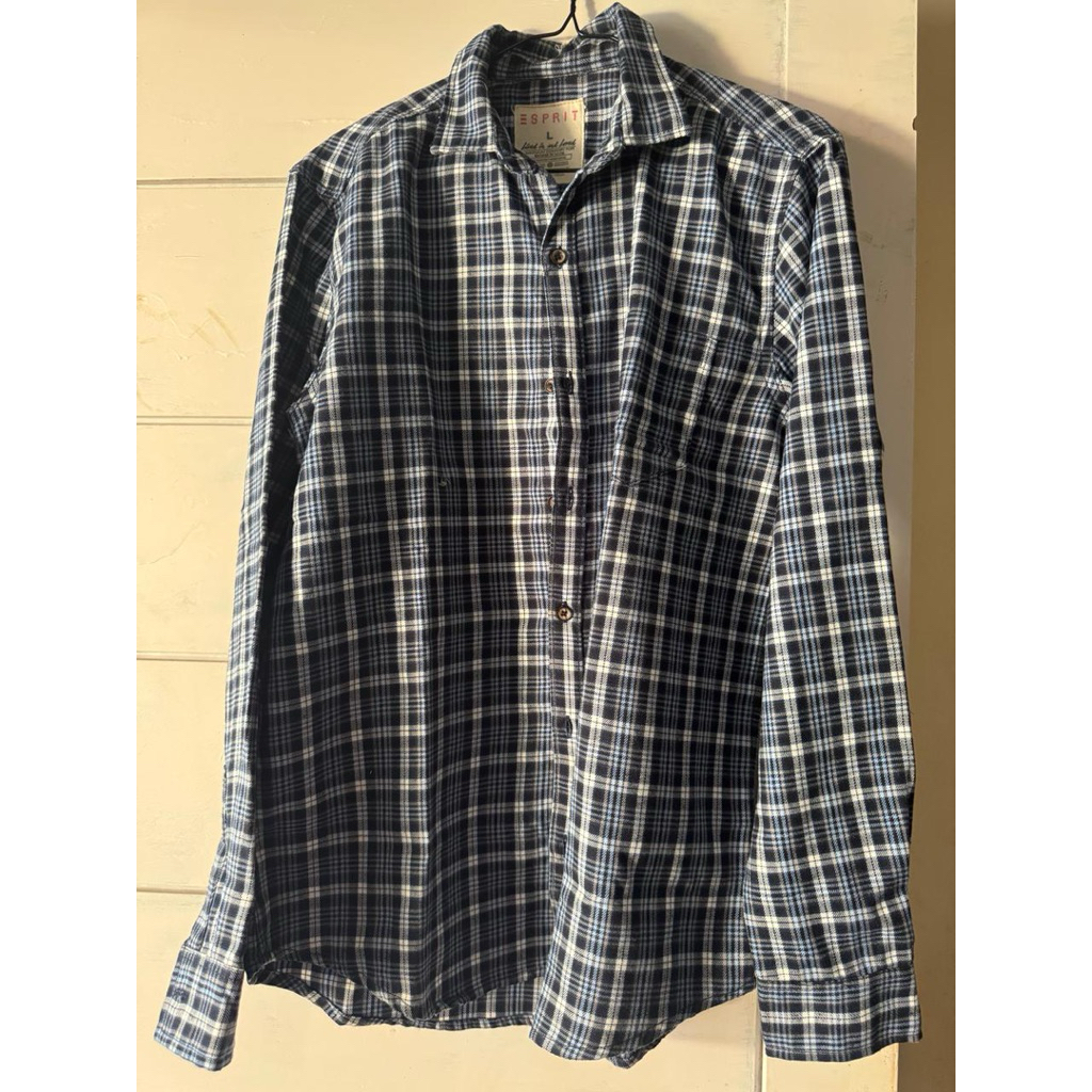 kemeja Es*pirit original