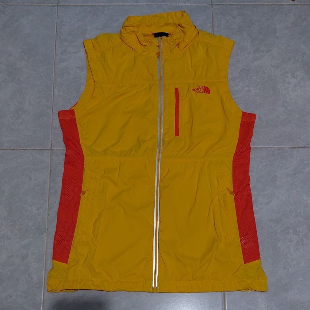 JAKET ROMPI TNF VEST