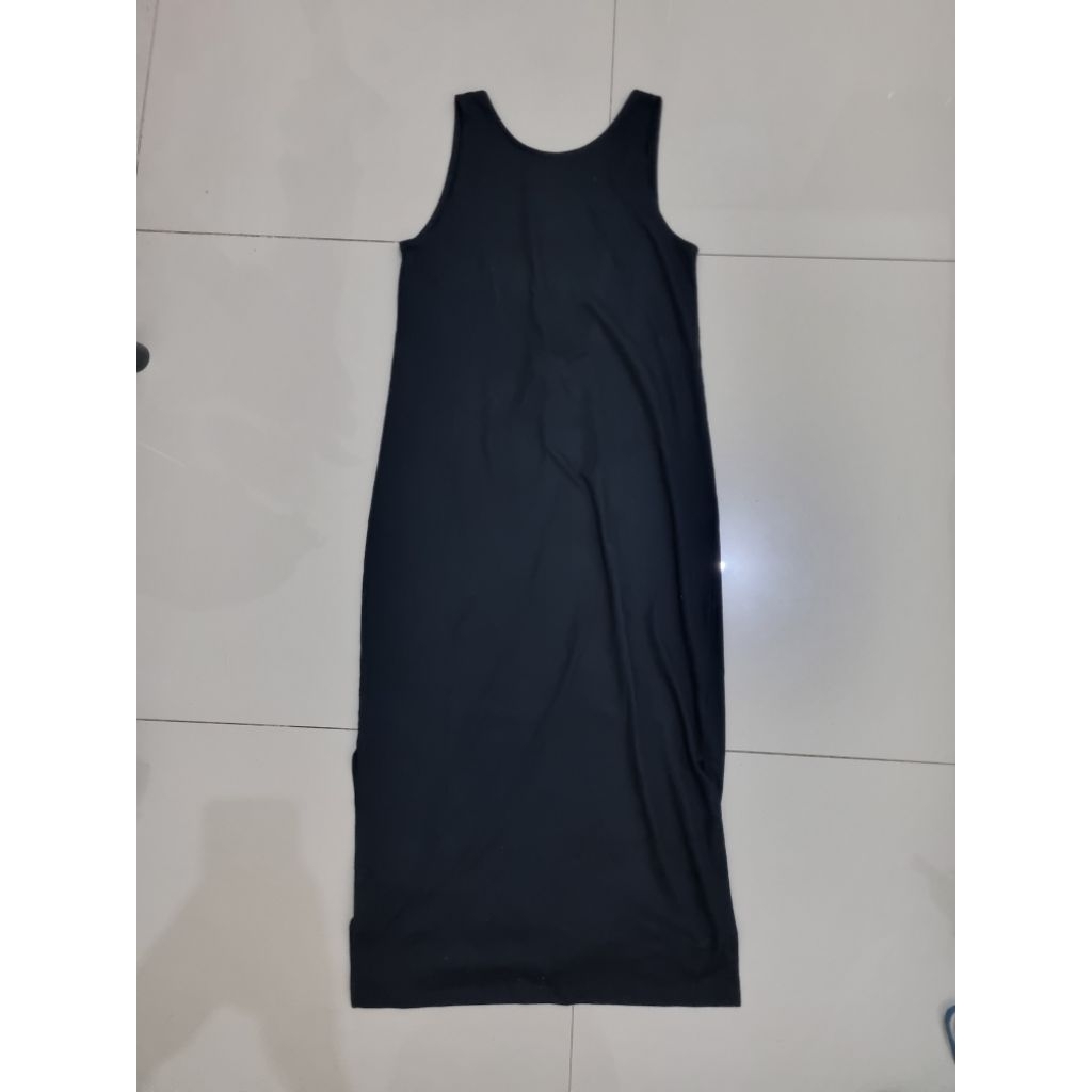 dress h&m hitam