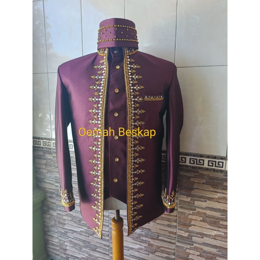 Basofi manten, Basofi Manten Sunda, Beskap Manten Solo