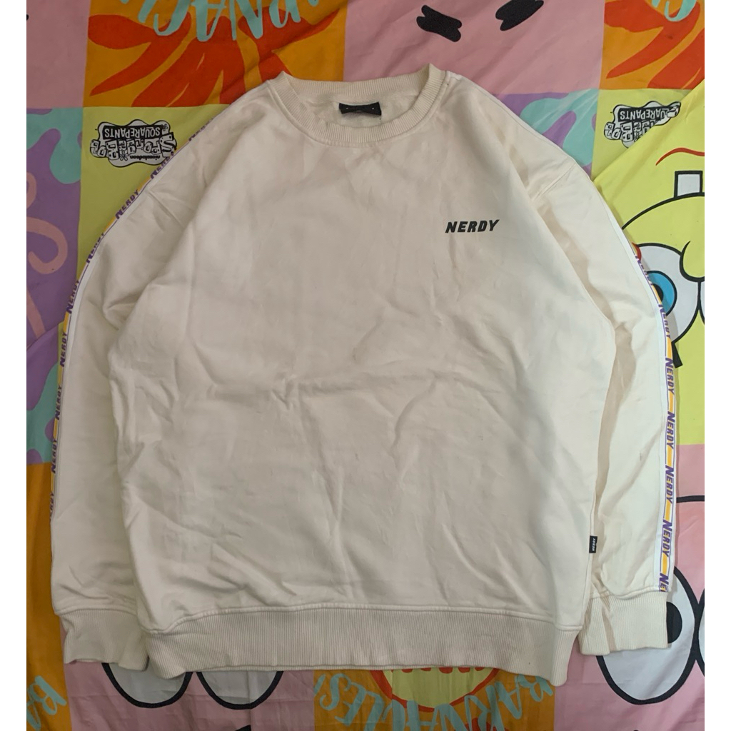 Crewneck Nerdy Tapped