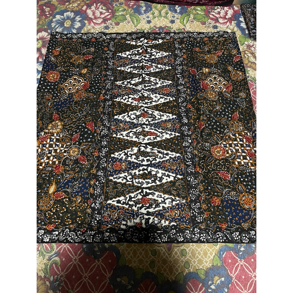 sarung canting batik tulis Lasem premium motif gunung ringgit