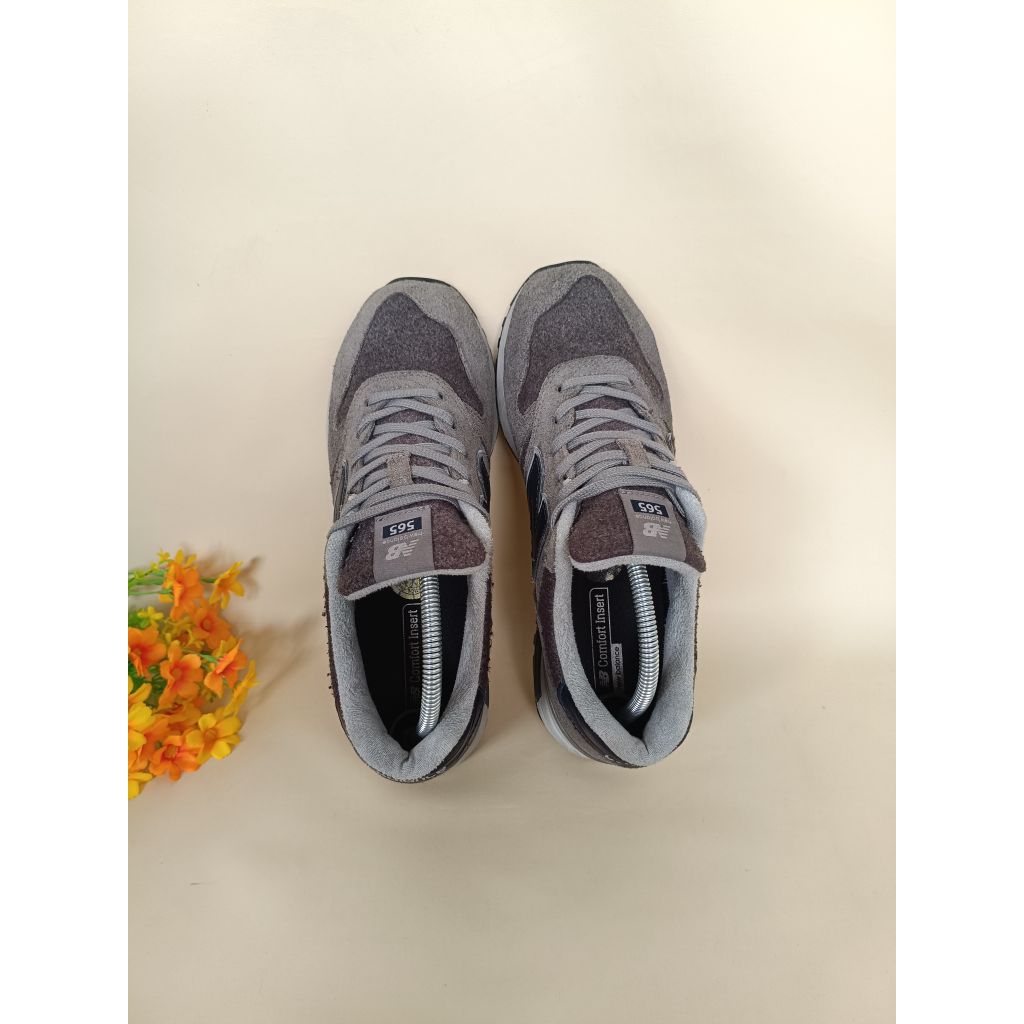 NB 565 Sepatu Sneakers (Preloved Good Condition)