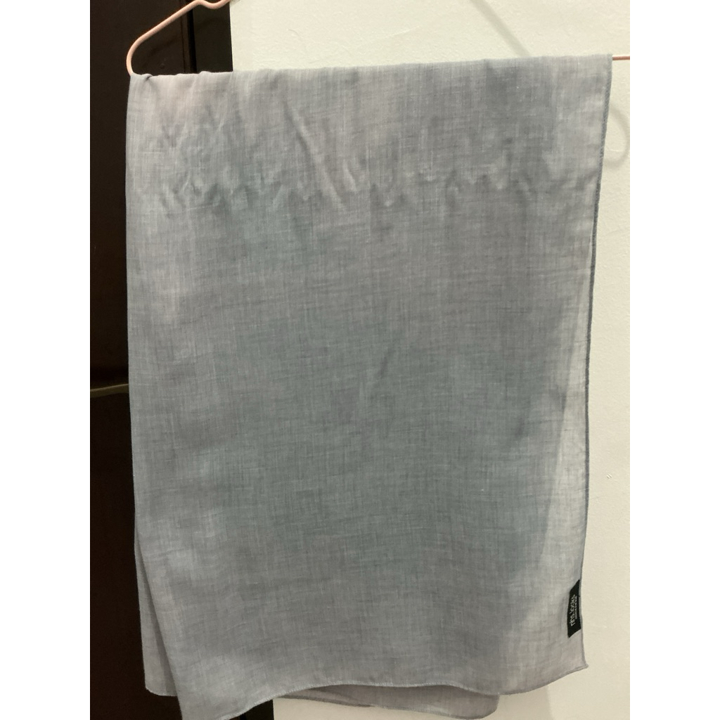 preloved NHS.looks hijab square soft blue