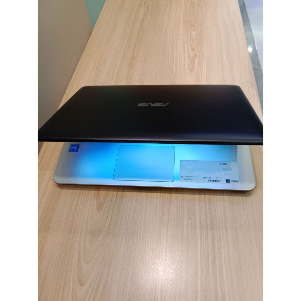 Laptop Asus X441M
