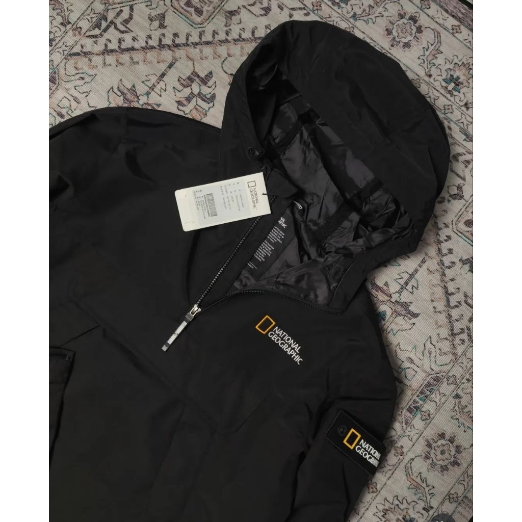 NATIONAL GEOGRAPHIC ANORAK JUMPER N233UJP301 WARNA CARBON BLACK