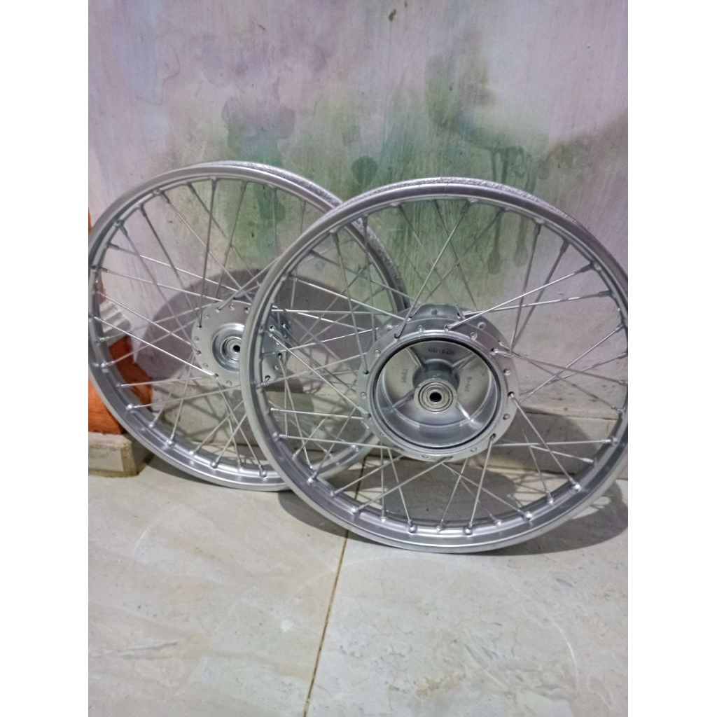 1SET VELG JARI-JARI DEPAN BELAKANG MOTOR YAMAHA VEGA R NEW VEGA ZR JUPITER Z JUPITER MX OLD ORIGINAL