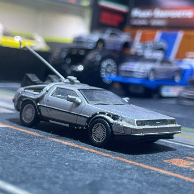Malibu International Reel Rides Back To The Future '81 Delorean DMC 12 Time Machine