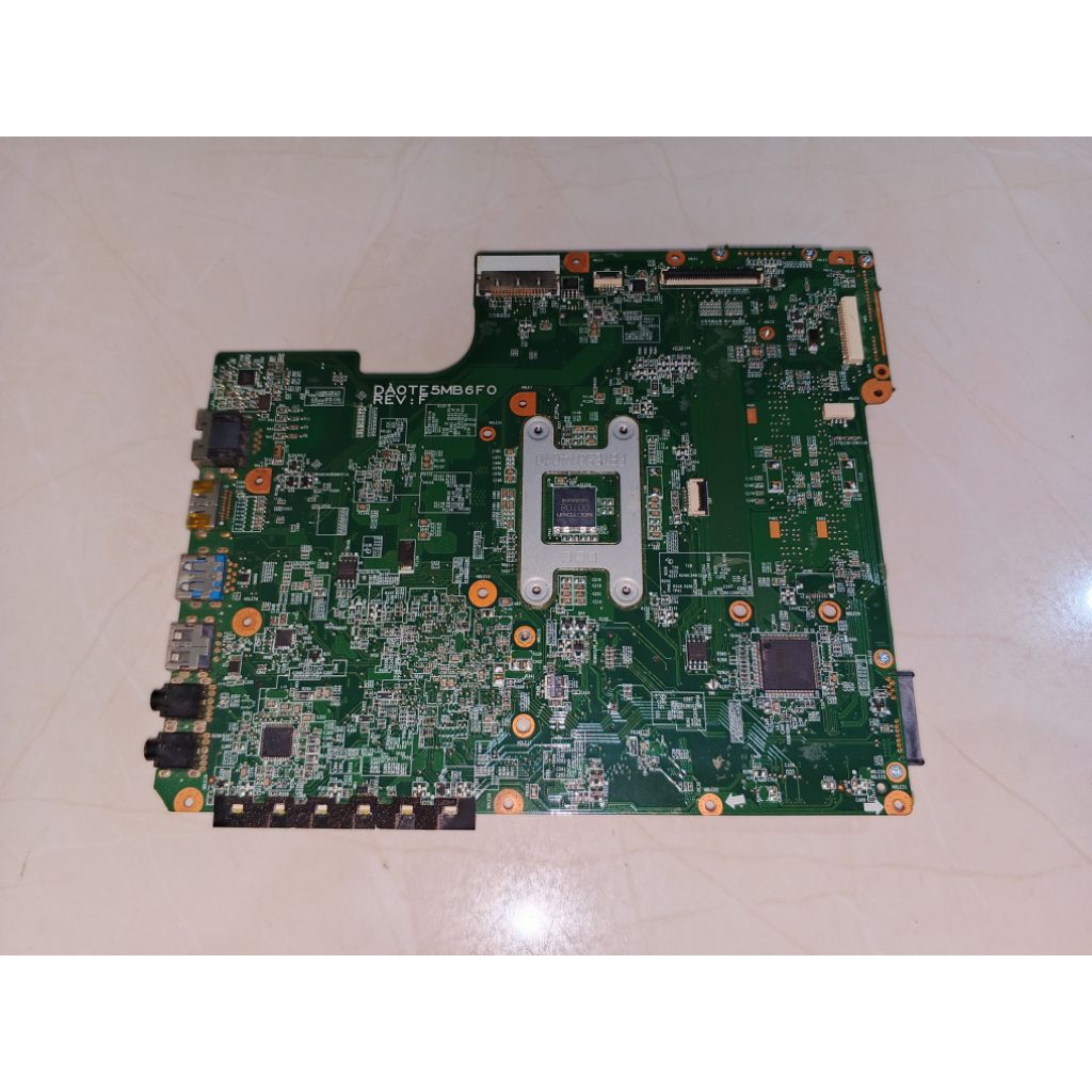 Motherboard Mainboard Mobo Mesin Laptop Toshiba Satellite L745 745 TE5 DA0TE5MB6F0