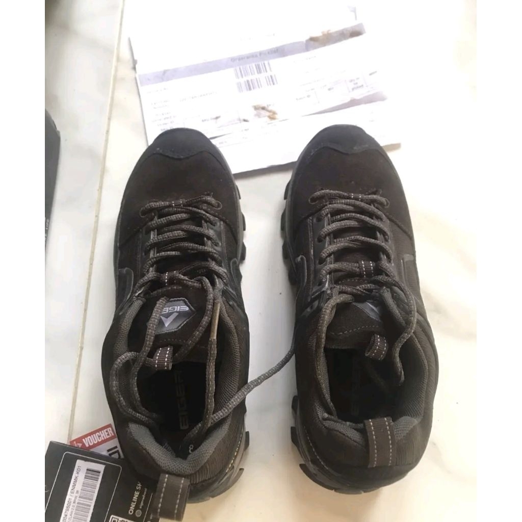 PRELOVED Eiger Tiger Claw 2.0 uk 38