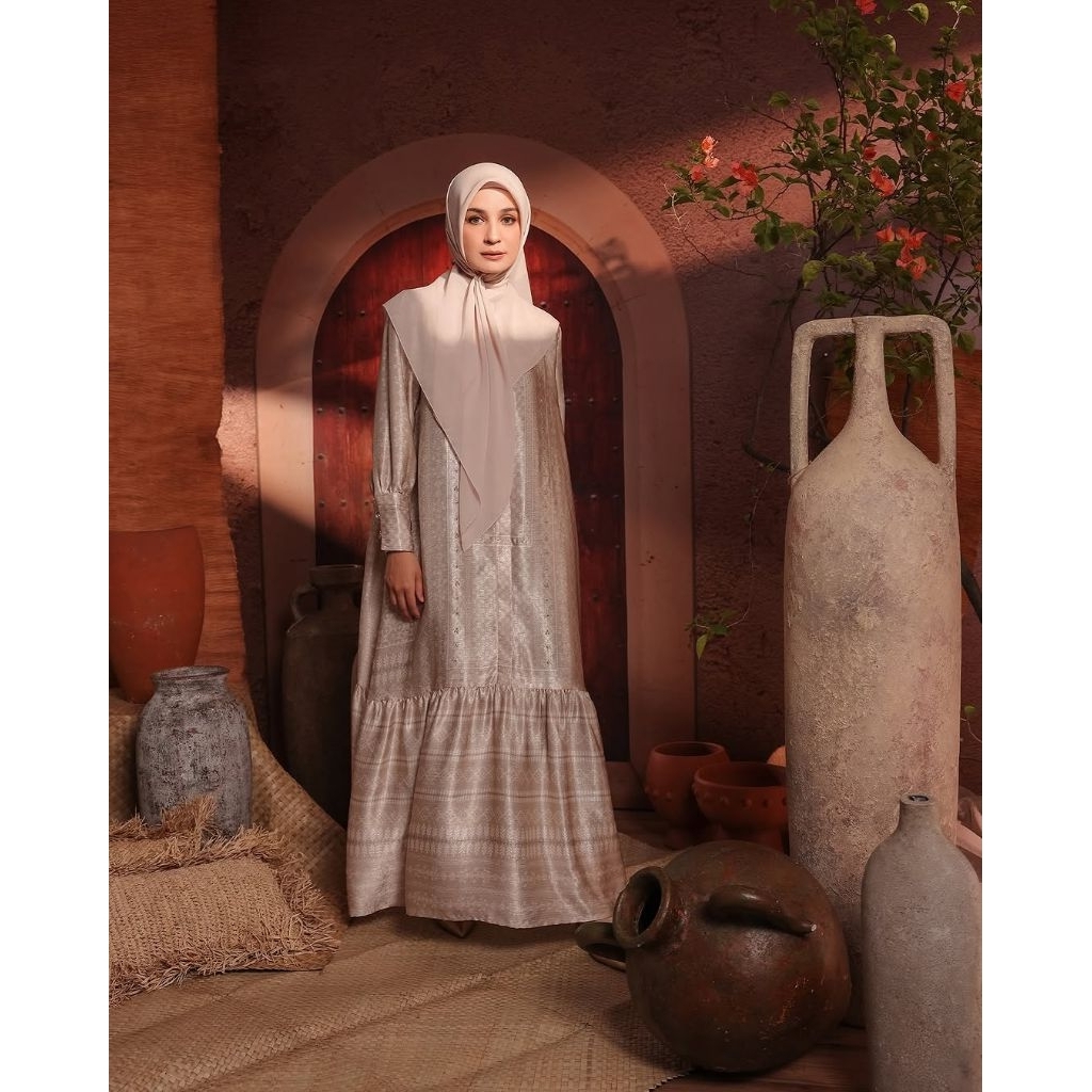 Shi By Shireen Sungkar Tatjana Dress