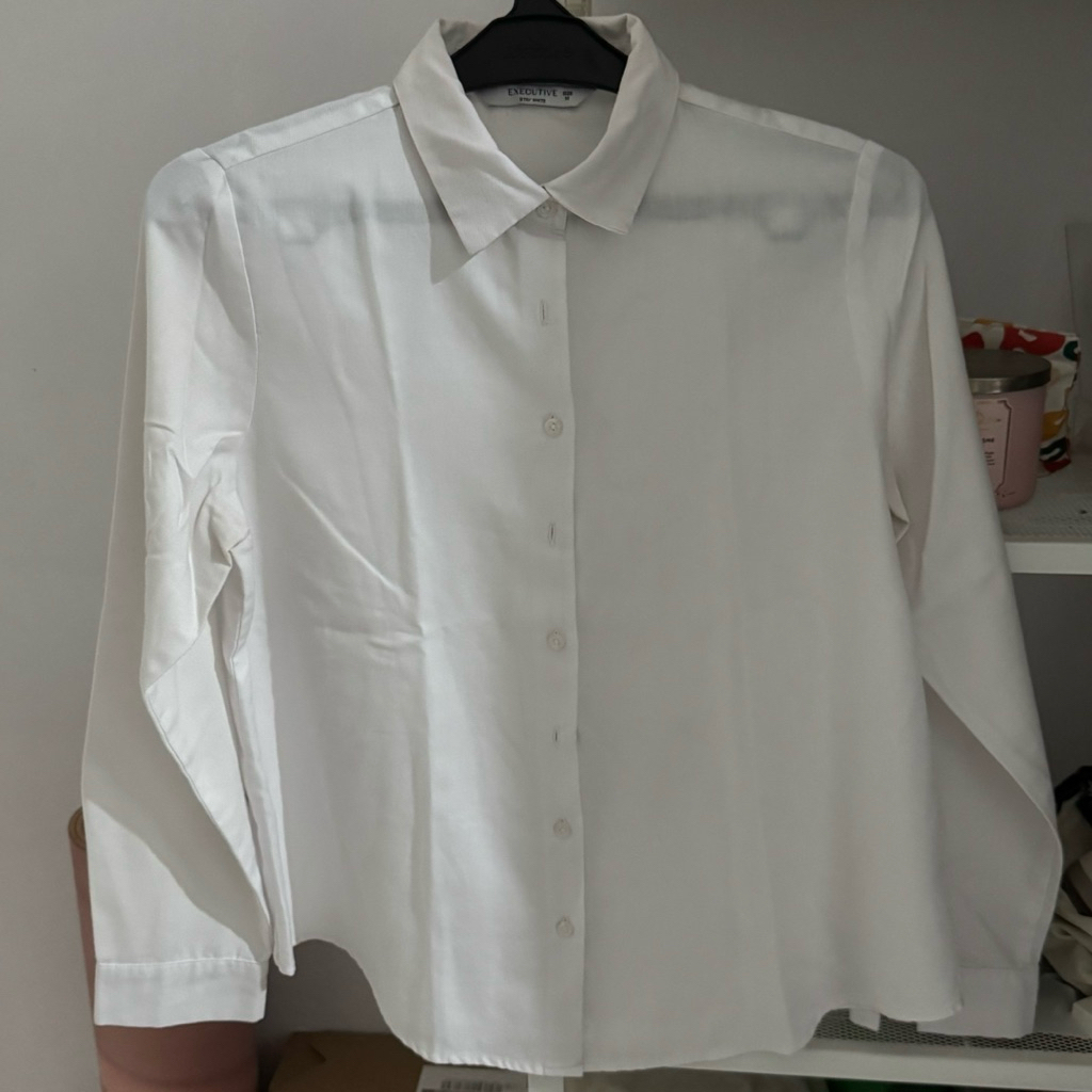 Kemeja Putih The Executive