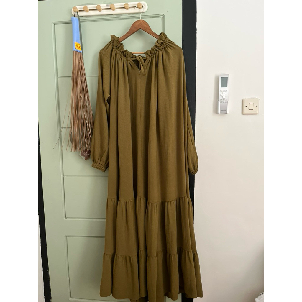 (Preloved) The Dress Elmadina