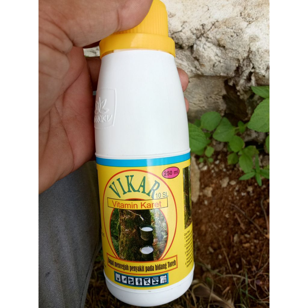Pupuk VIKAR poles getah karet/ VITAMIN KAREY