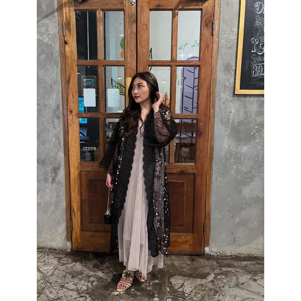 Sewa Dress Malika Flowery Black | Sewa Dress Pesta | Sewa Dress Kondangan | Sewa dress kina atelier