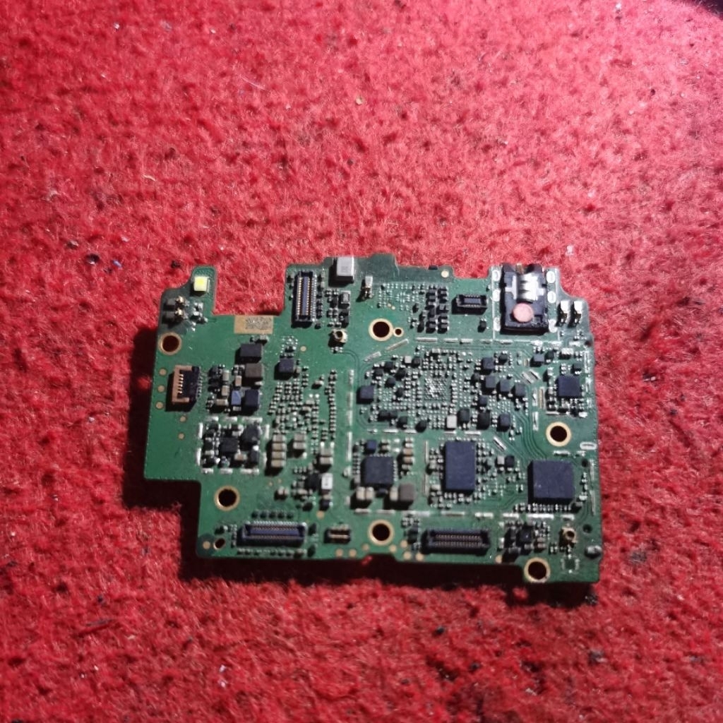 mesin redmi 5a mesin mati untuk bahan. ic cpu emmc ada.