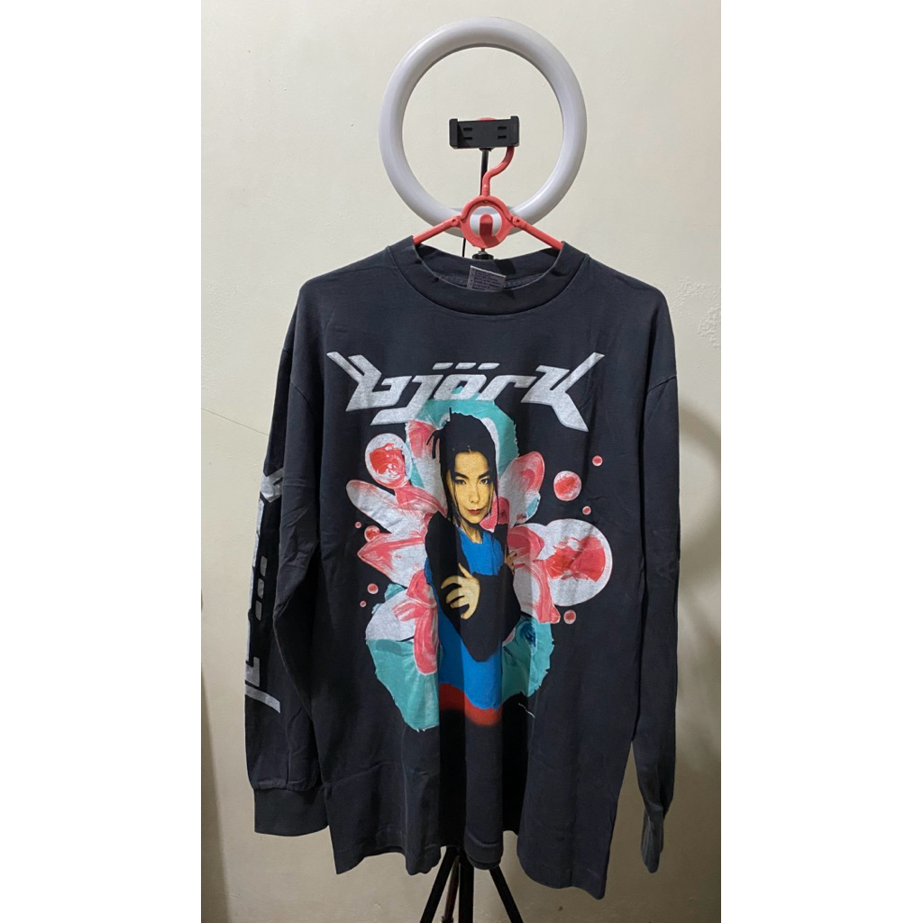 BOOTLEG BJORK LS VINTAGE TSHIRT