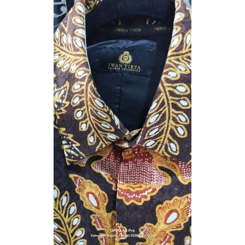 KemejabatikIwanTirta