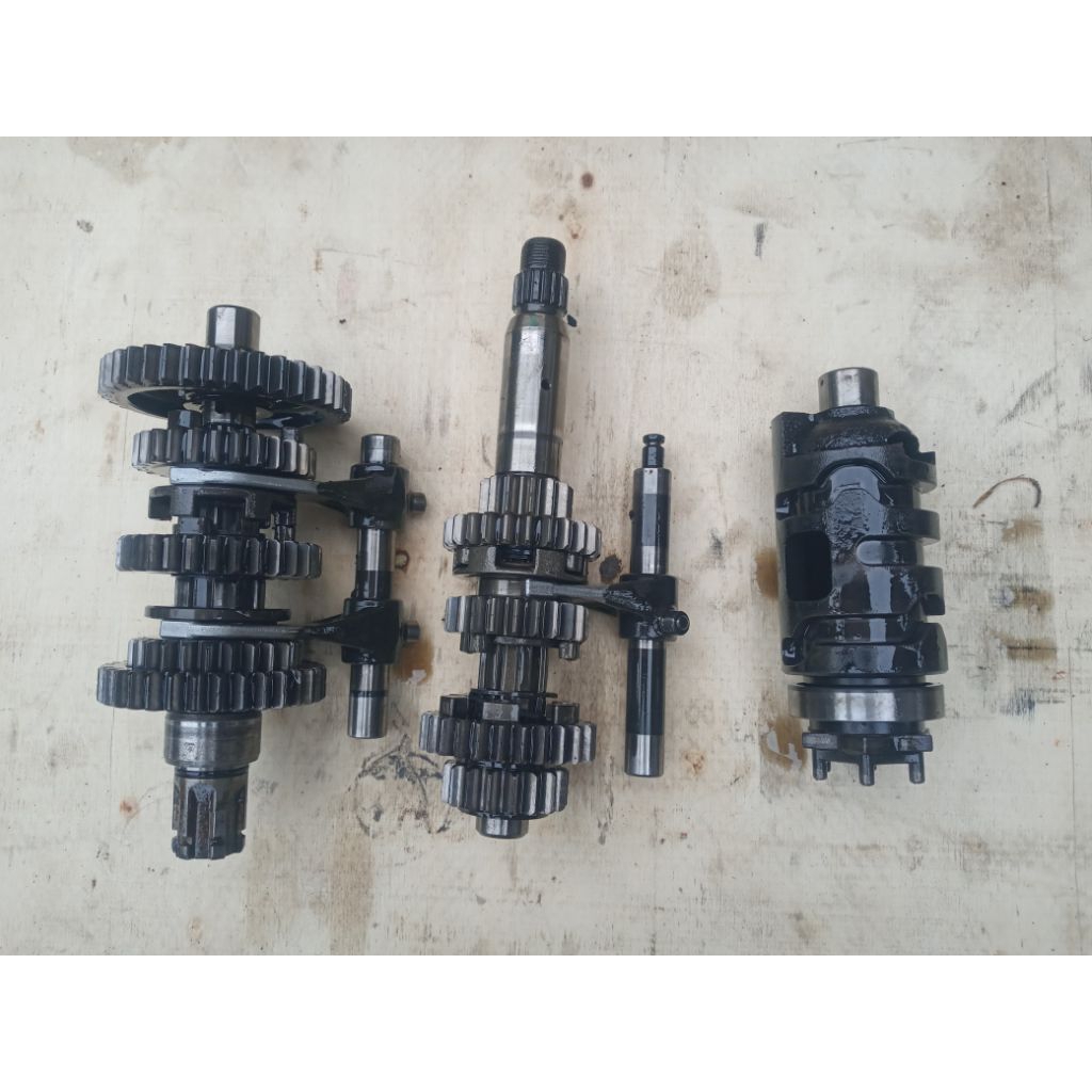 GEAR RASIO MOTOR PULSAR 180 CC,UG3,.