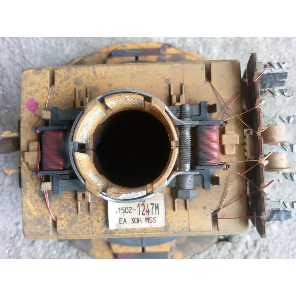 Yoke, konde TV tabung flat 29inc merk Sanyo, normal.