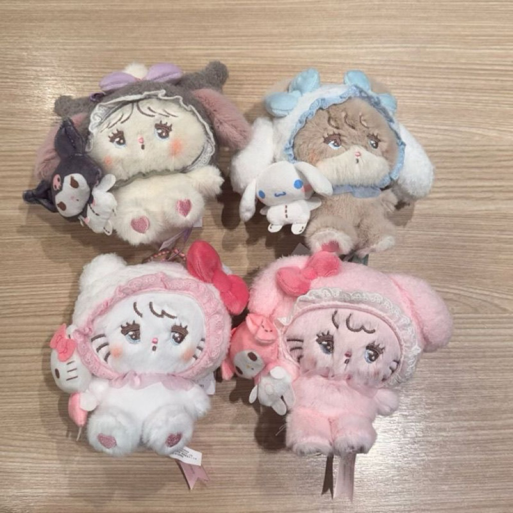 [PREORDER Cinnamoroll] Boneka Gantung Kostum Kucing – Sanrio Cinnamoroll x Cat Plush Keychain Mikko