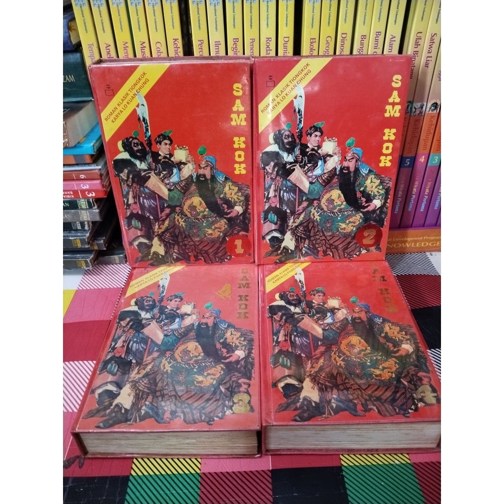 SATU SET ROMAN KLASIK TIONGKOK KARYA LO KUAN CHUNG SAM KOK JILID 1-4 TAMAT ORIGINAL