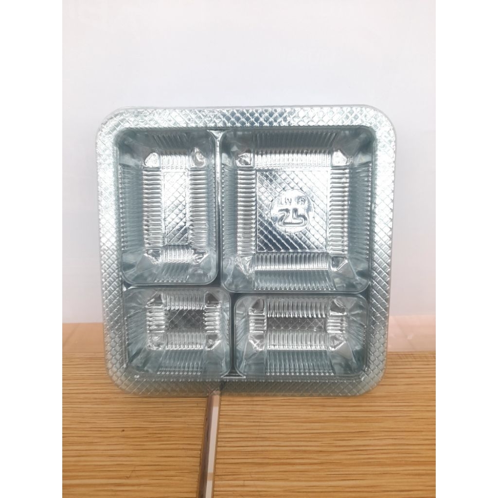 (isi50) Mika Sekat 4 Uk 18x18 Tebal untuk Dus Nasi 20x20 dan 18x18