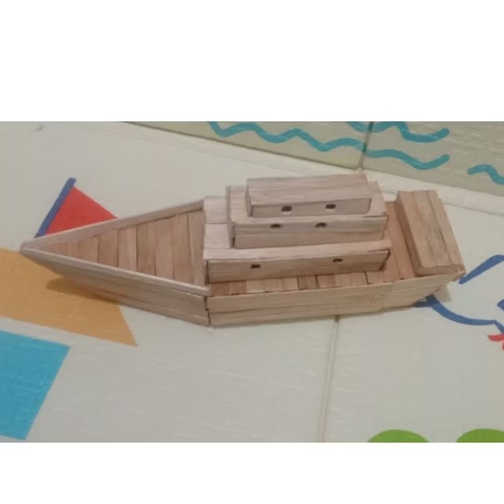 miniatur kapal nelayan dari stik es krim