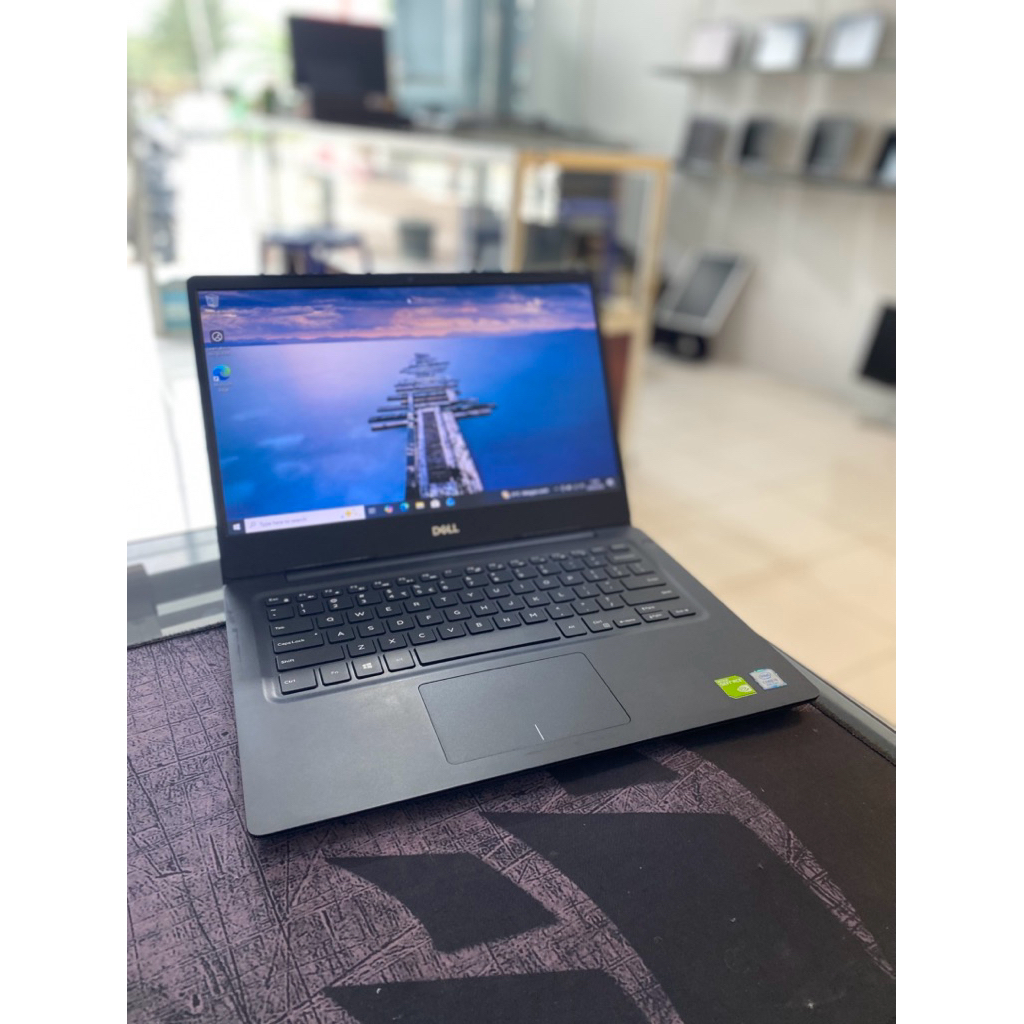 Dell 5481 Intel Core i5 gen 8