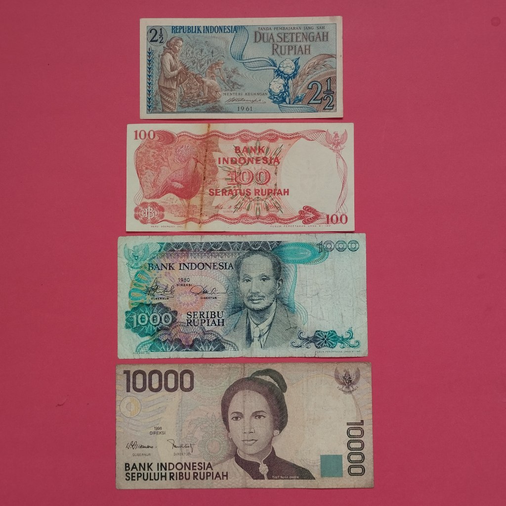 Uang Kuno Kertas Rp 2,5, Rp 100, Rp 1000 Dan Rp 10000 UK 065
