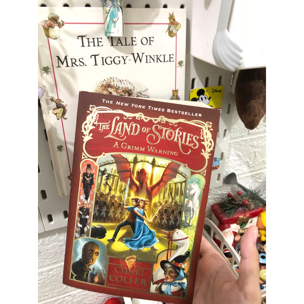 Novel The Land Of Stories (English Book)