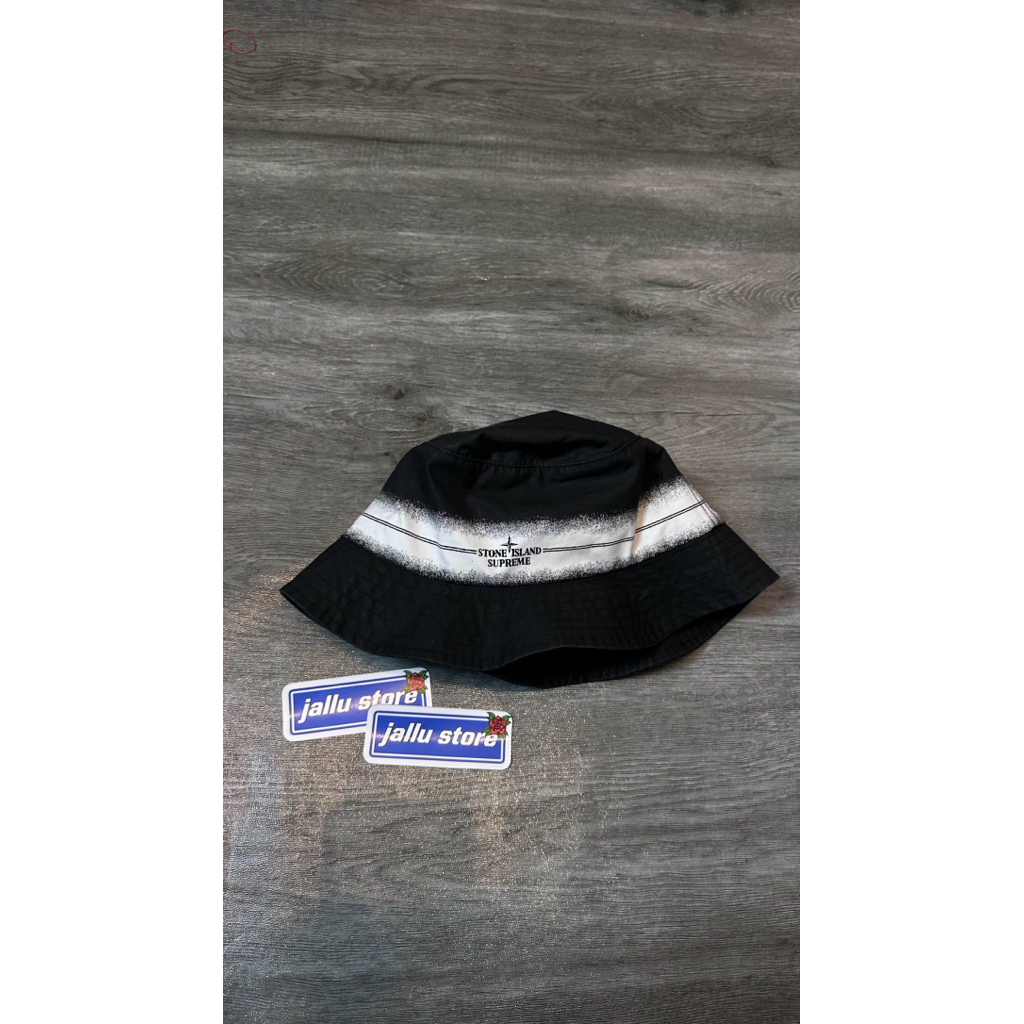 STONE ISLAND X SUPREME HAT