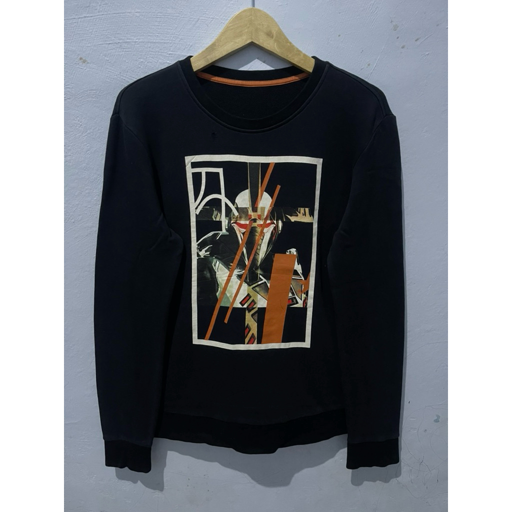Crewneck Hitam Second