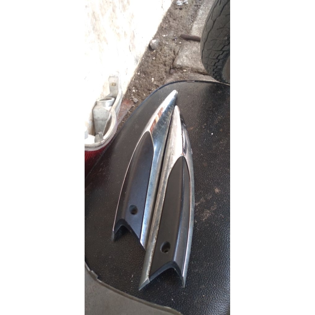 lis samping piagio liberty s