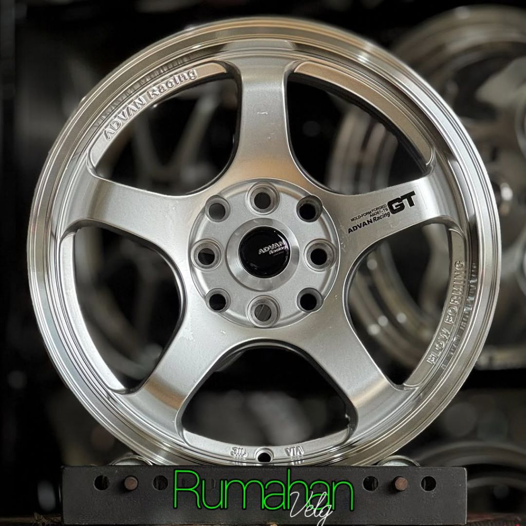 velg advan gt ring 15 lebar 6,5 et 40 velg racing r15 avanza Xenia velg mobil ring 15 velg Swift kij