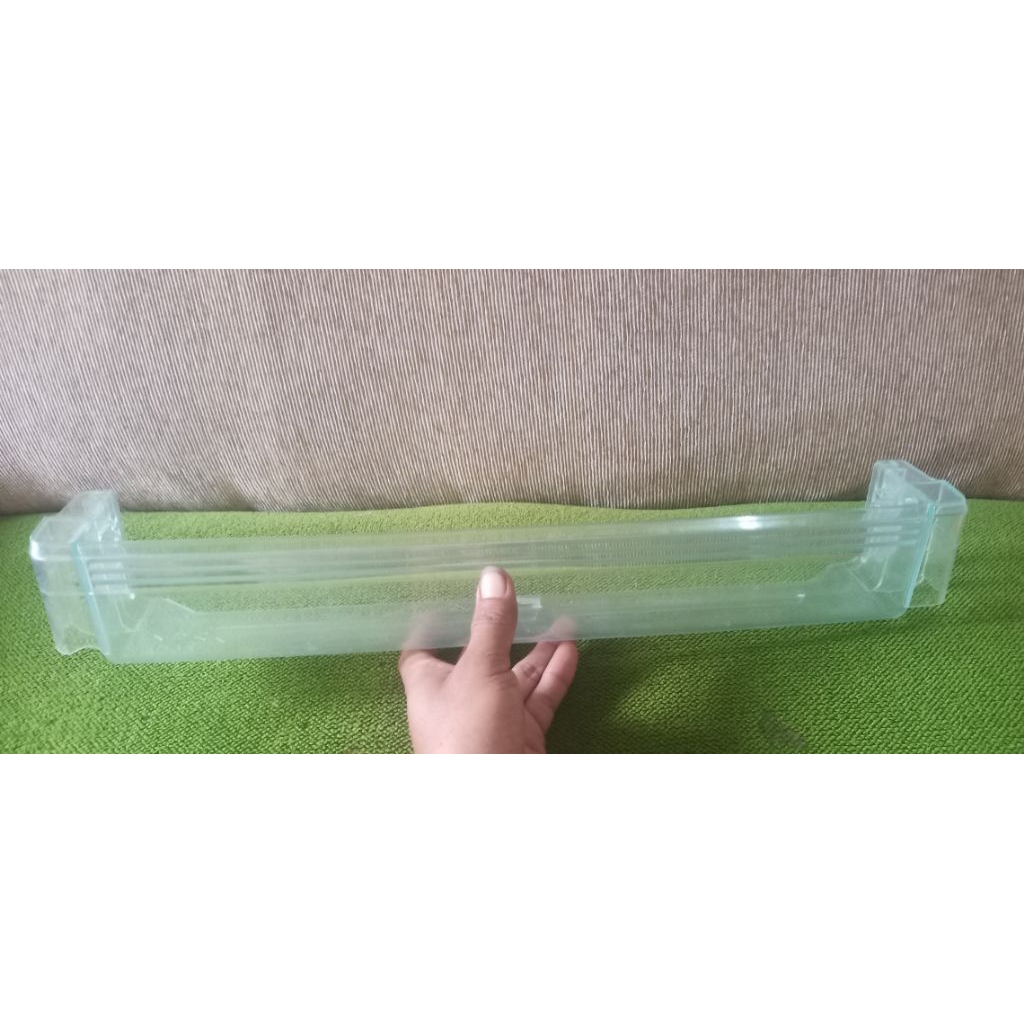 Rak kulkas sharp jumbo 2 pintu Rak botol bagian tengah kulkas sharp 2 pintu