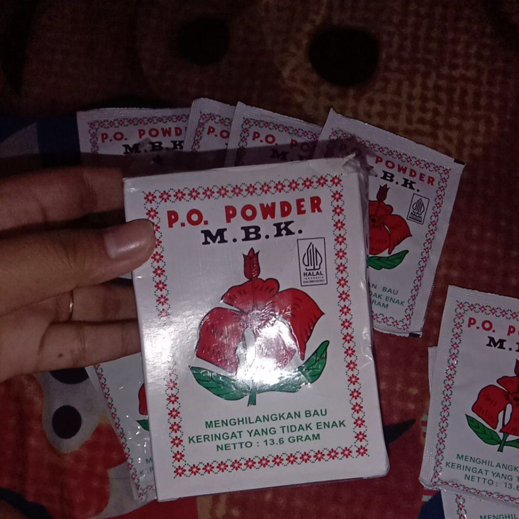 Bedak P.O Powder M.B.K Putih - 7 Sachet