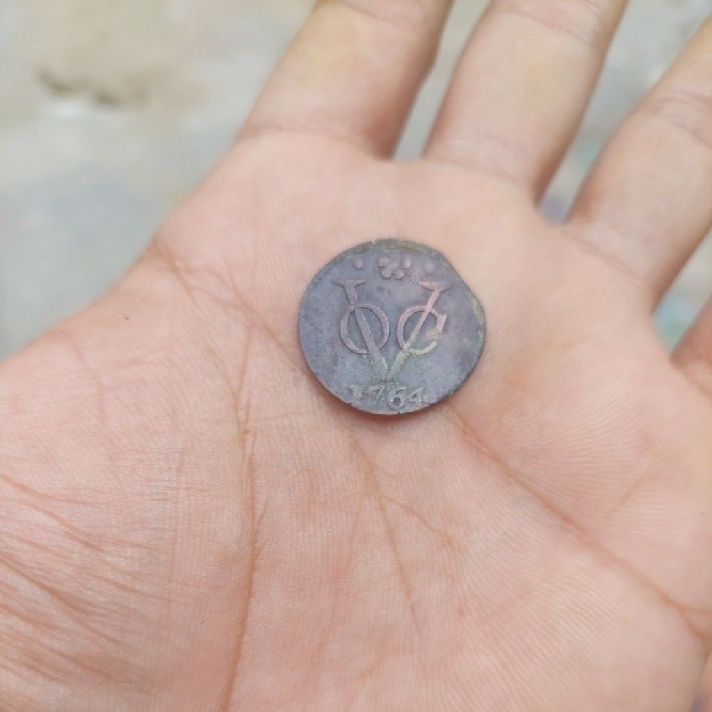 Koin Voc Holland 1764. VF minor error.