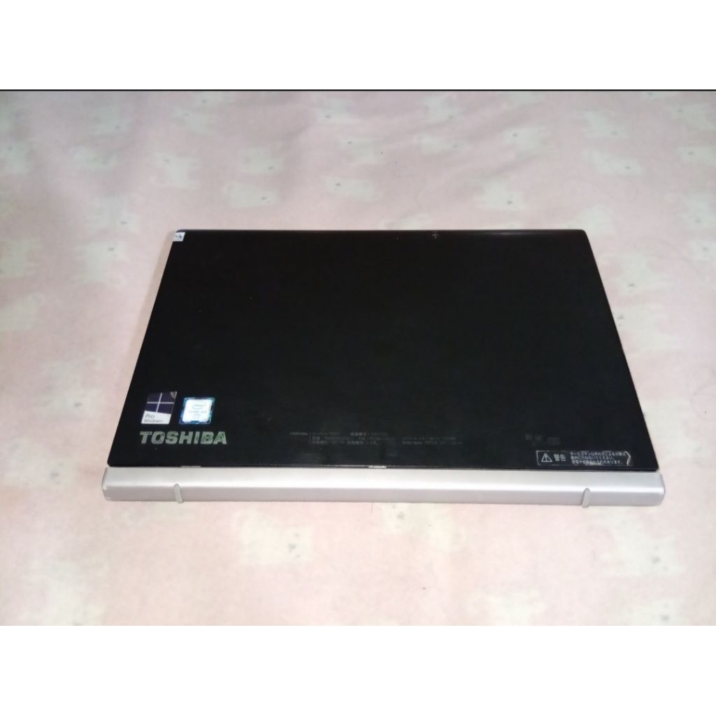 Laptop 2in1 Tablet Toshiba Dynabook R82 Ram 8GB SSD 256GB_Second