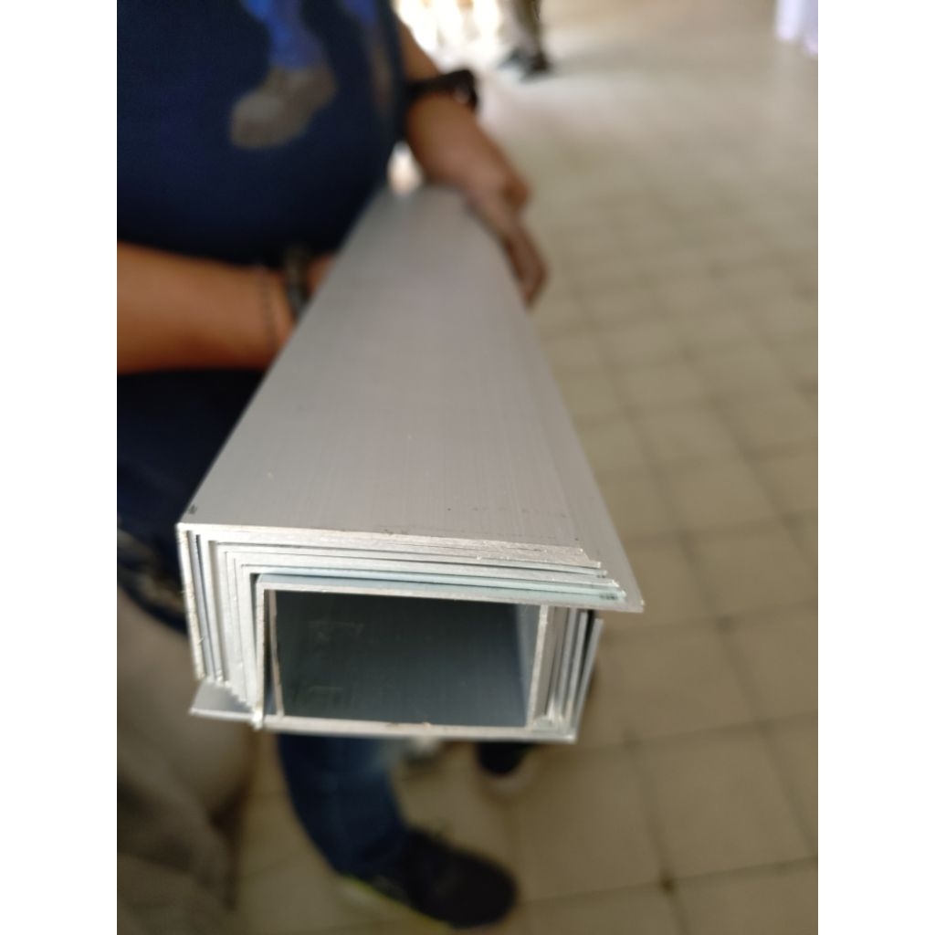 Siku aluminium 2,5 cm x 5 cm tebal 1 mm panjang 6 mtr