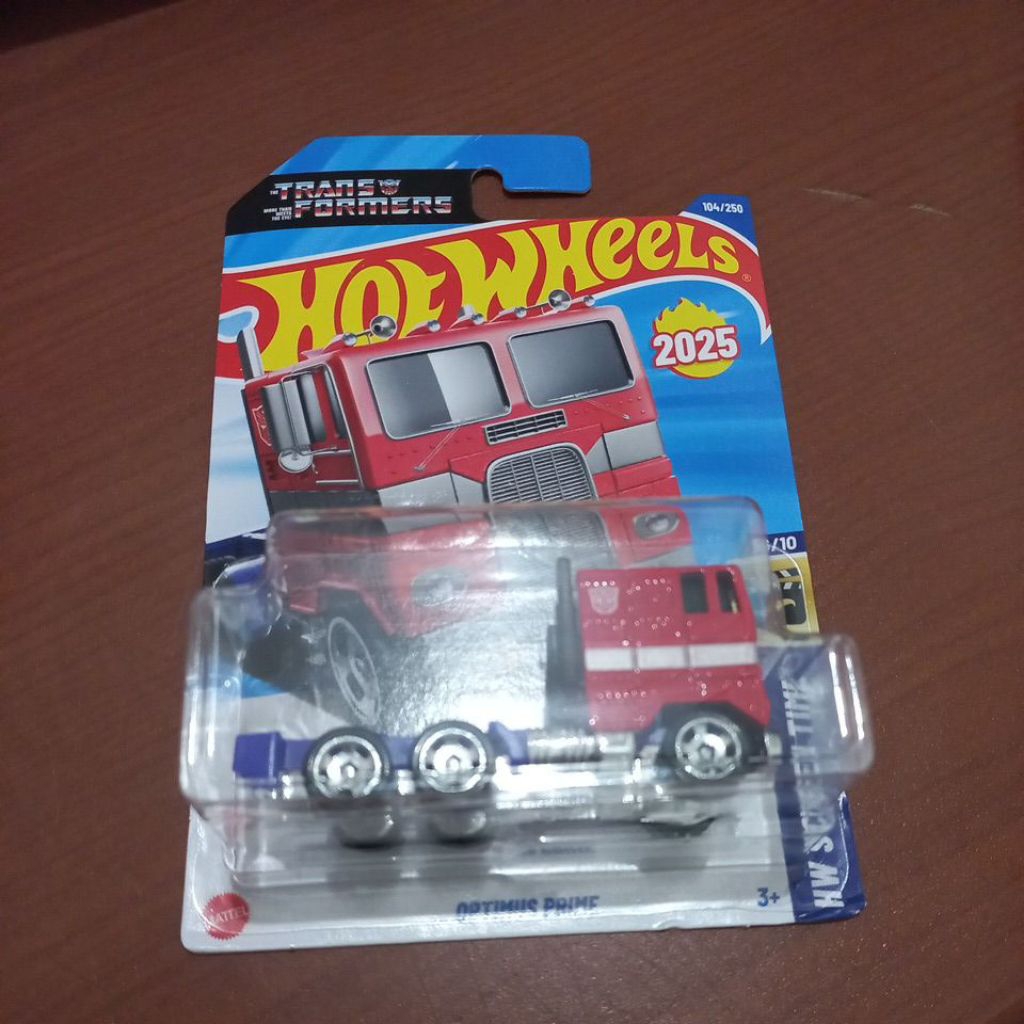Hotwheels Optimus Prime